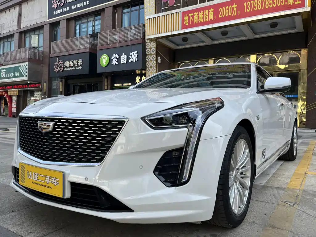 CADILLAC CT6