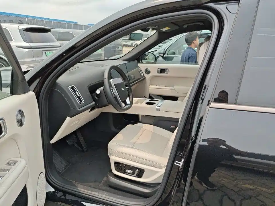 Li Auto L9 2025 Ultra