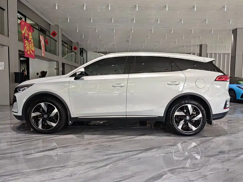 BYD Tang New Energy — миниатюра 27
