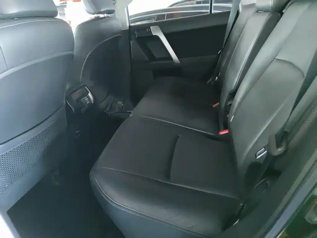 Toyota Prado — миниатюра 6