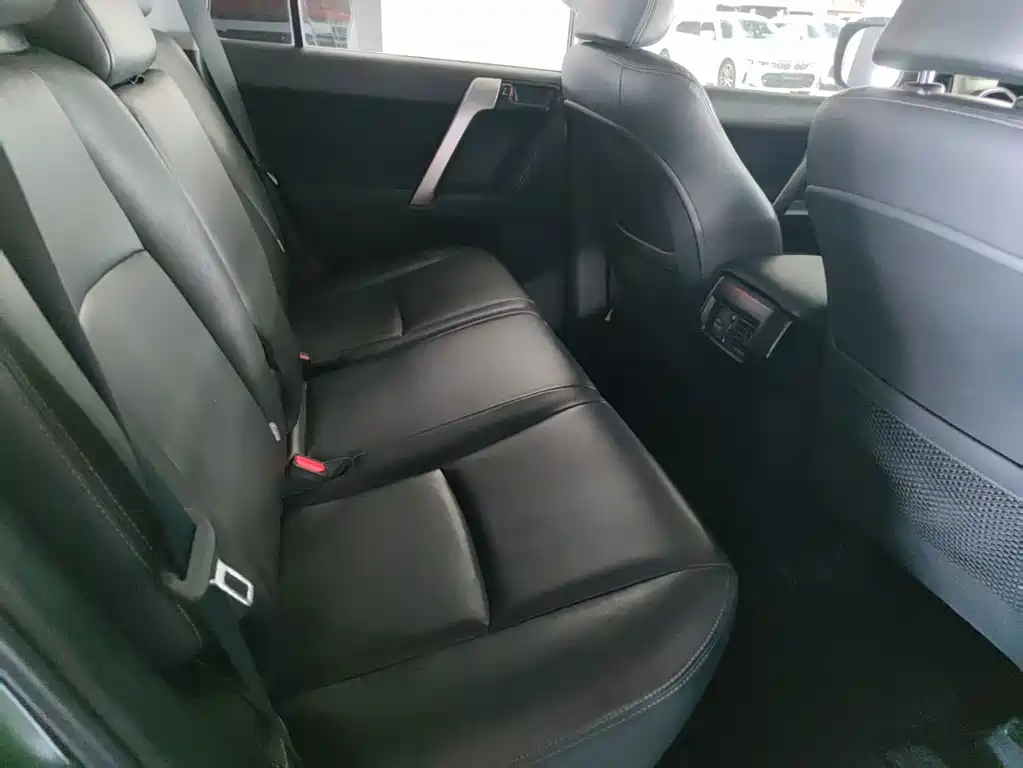 Toyota Prado — миниатюра 7