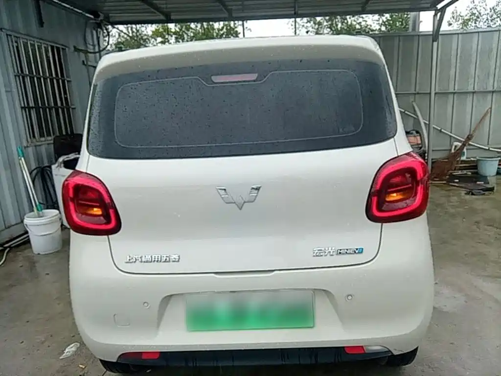 Wuling MINIEV — миниатюра 6