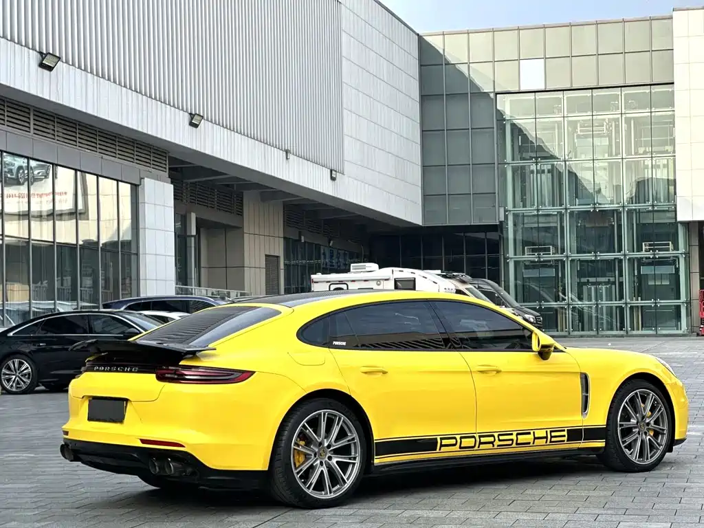 Porsche Panamera — миниатюра 9