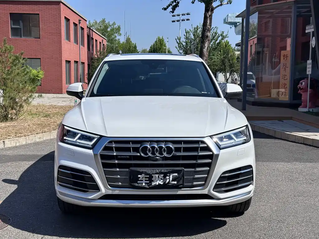 Audi Q5L — миниатюра 2