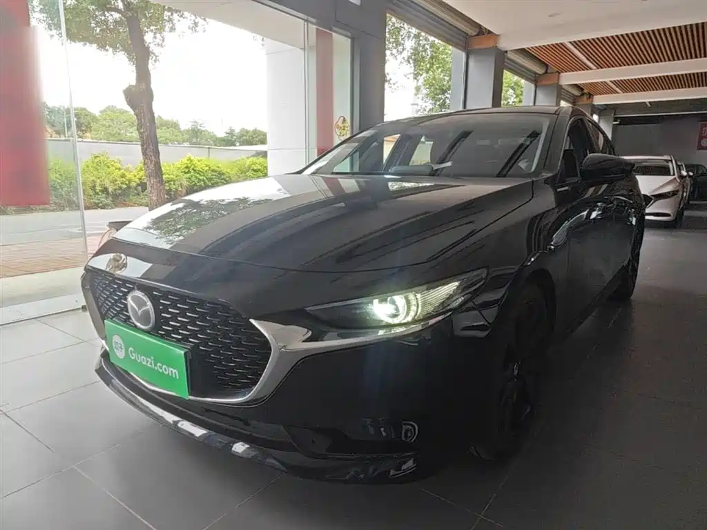 Купить Mazda 3 Axela