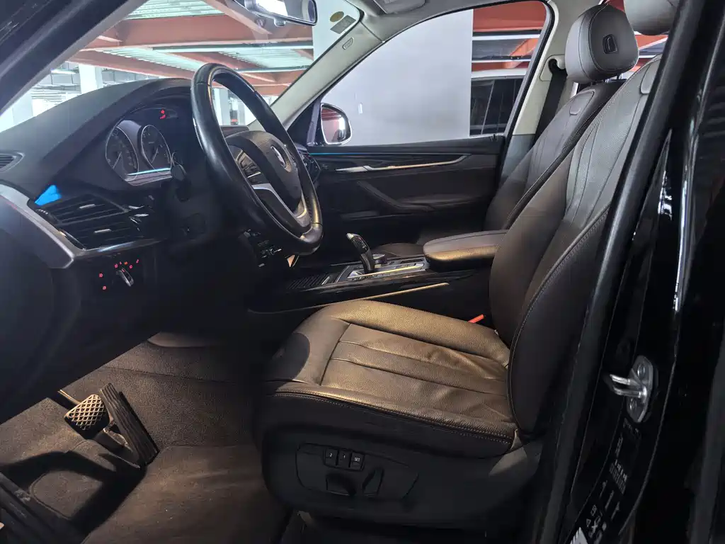 BMW X5 (Import) — миниатюра 4