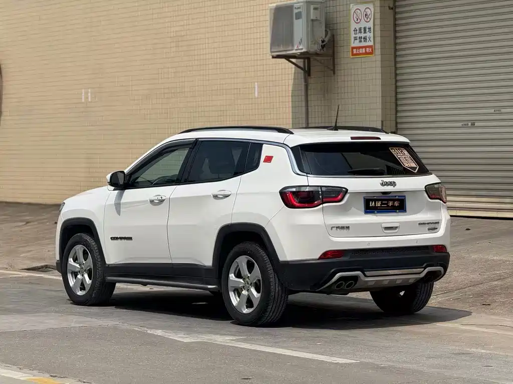 Jeep Compass — миниатюра 5