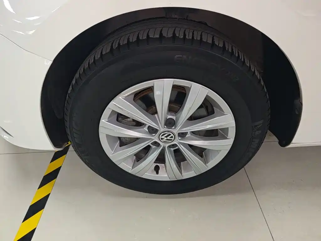 Volkswagen Bora — миниатюра 23