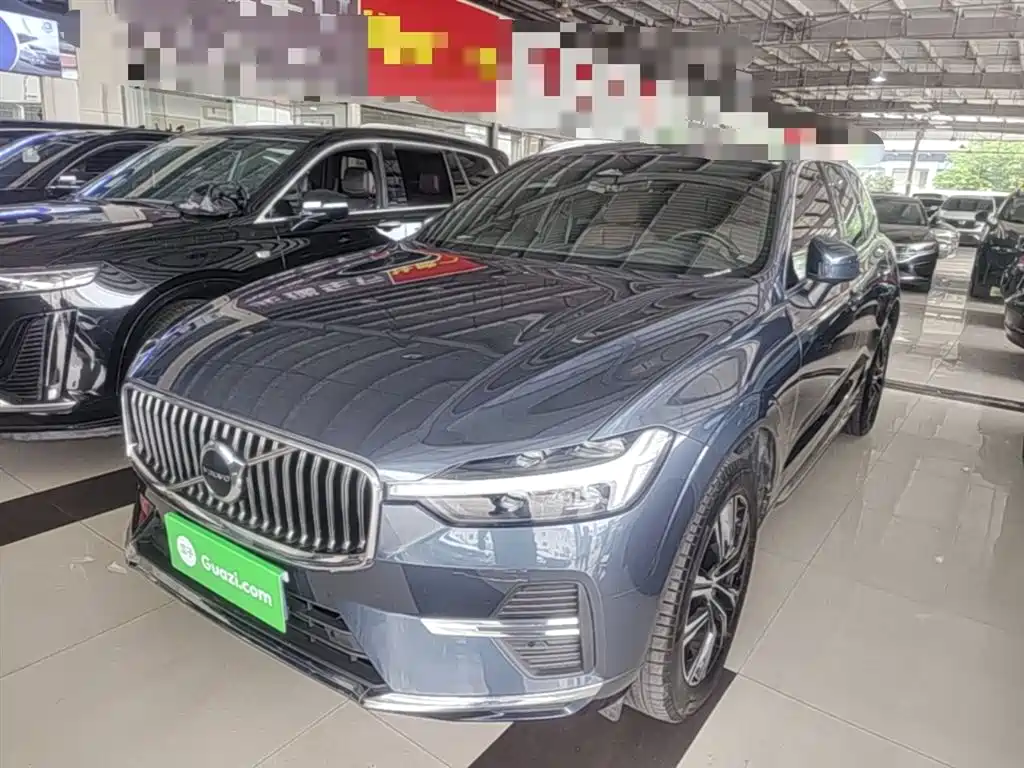 Volvo XC60 2022 B5 Luxury