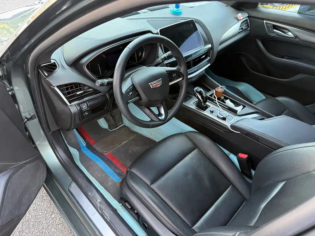 Cadillac CT5 — миниатюра 4