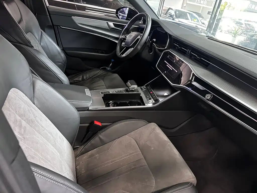 Audi A6L — миниатюра 7