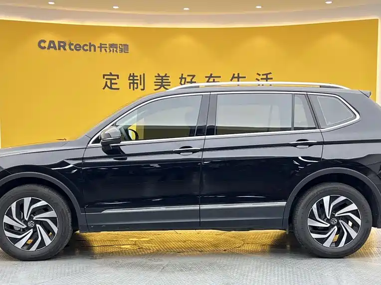 Volkswagen Tiguan L — миниатюра 7