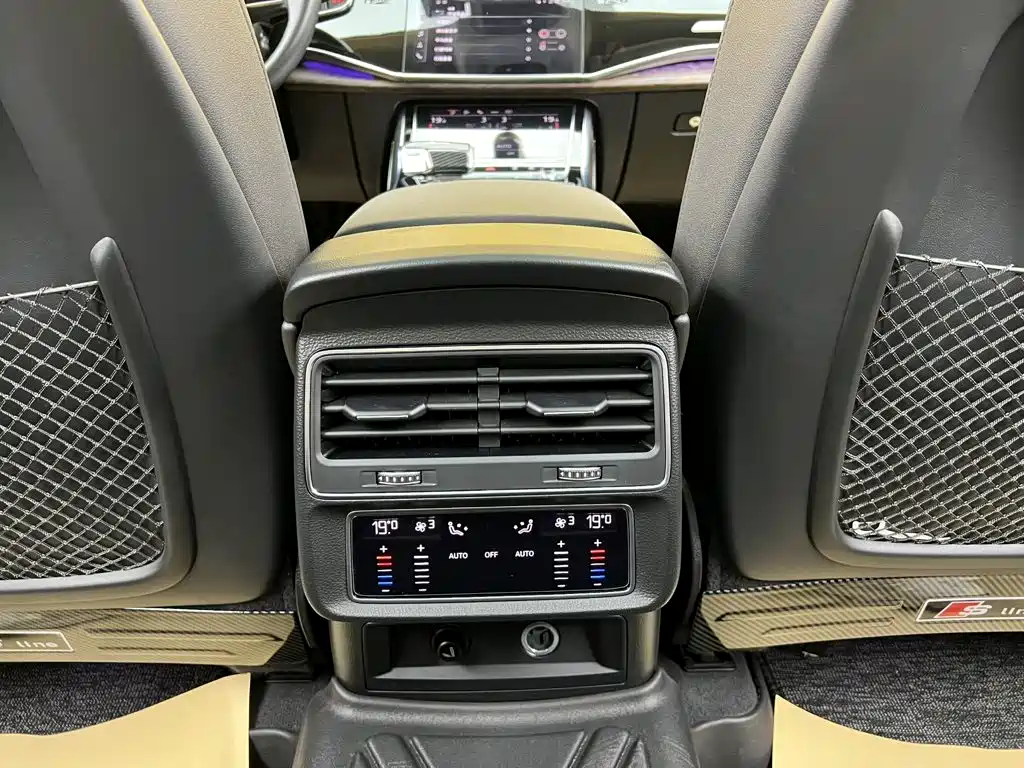Audi Q7 — миниатюра 15