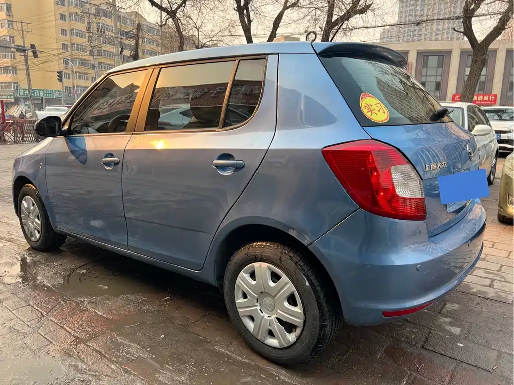 Skoda Fabia — миниатюра 5