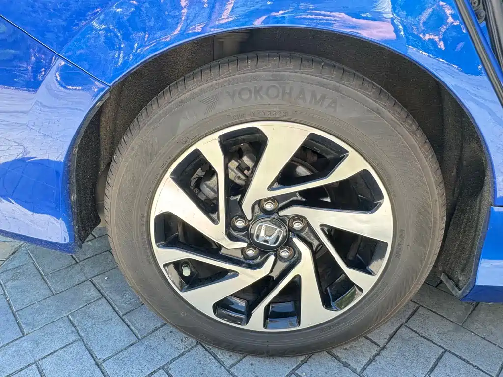 Honda Civic — миниатюра 12