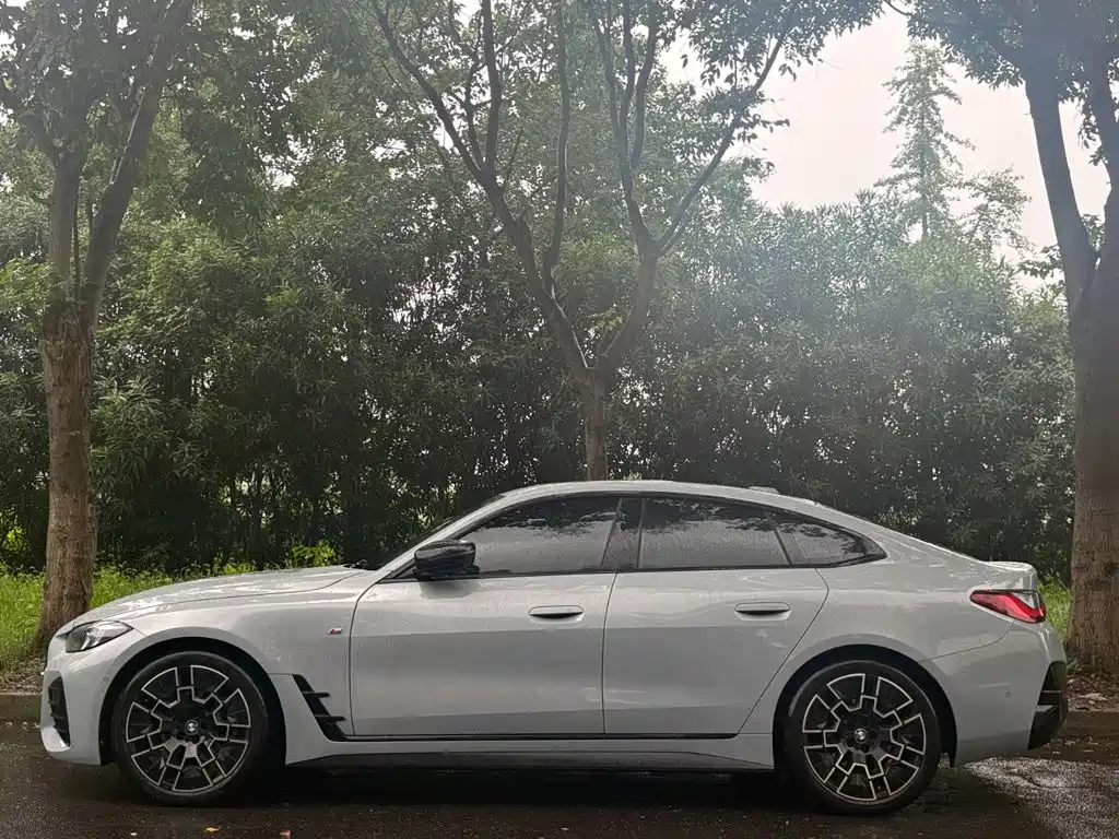 BMW 4 Series — миниатюра 11