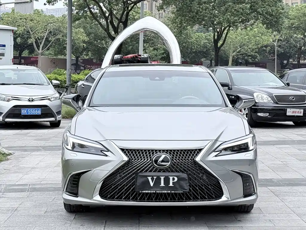 Lexus ES — миниатюра 2