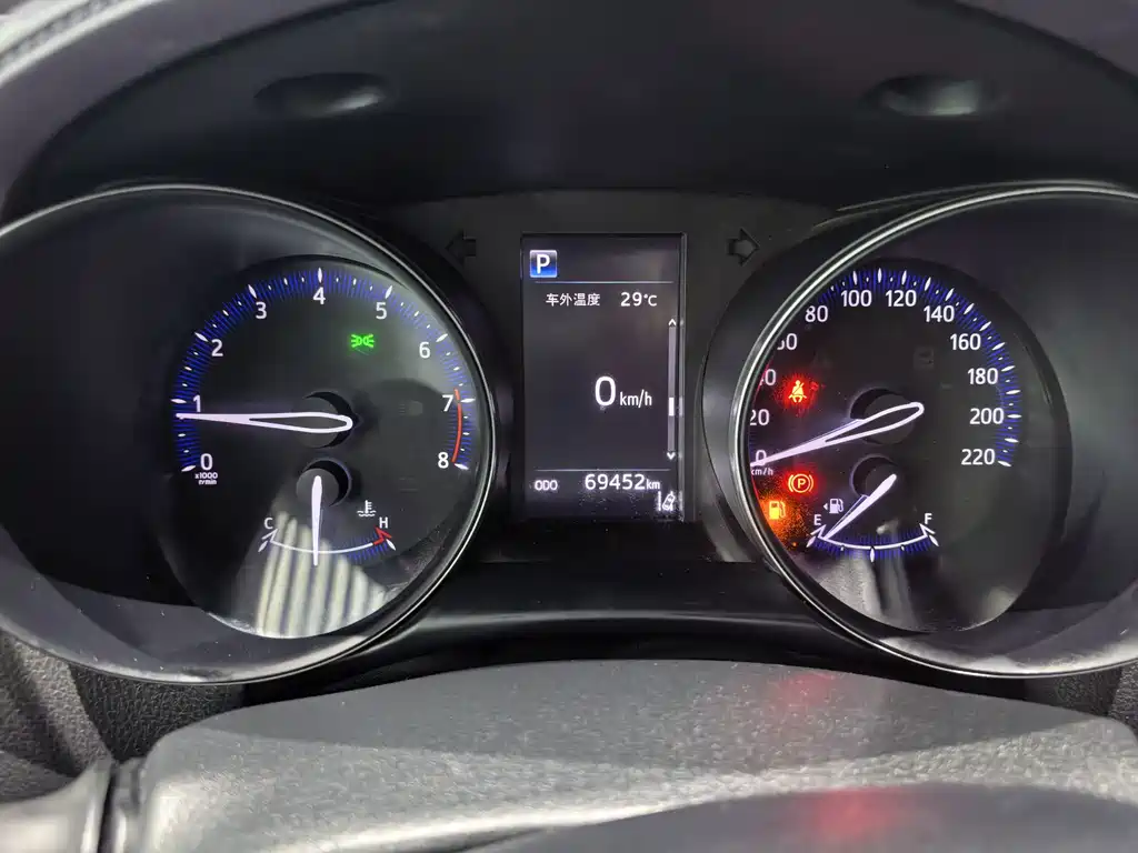 Toyota C-HR — миниатюра 13