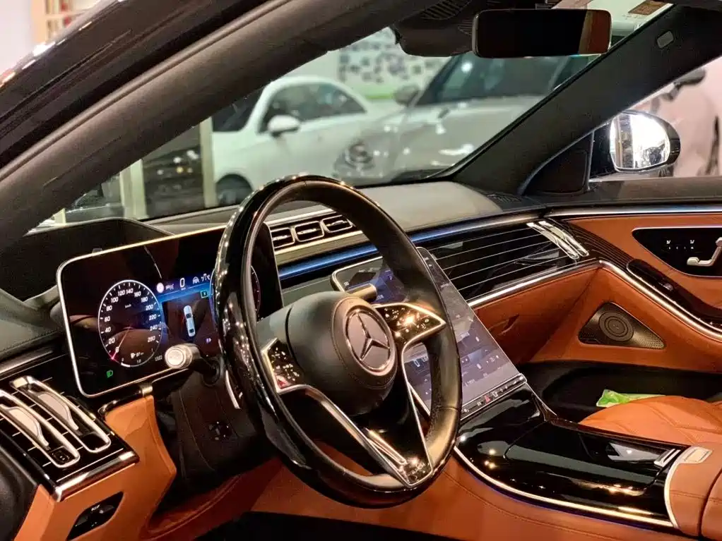 Mercedes-Benz S-Class — миниатюра 2