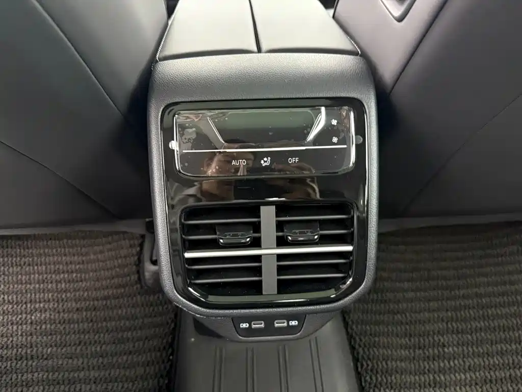 Volkswagen Passat — миниатюра 8