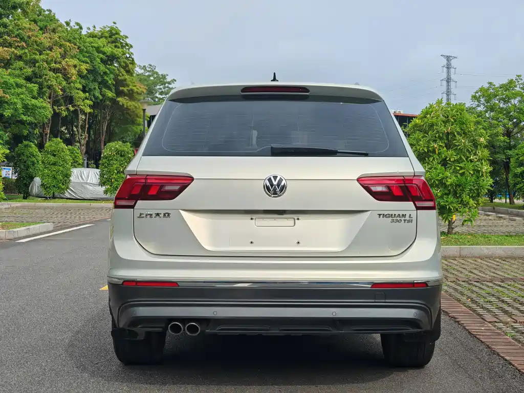 Volkswagen Tiguan L L 2019 330TSI AT Comfort VI