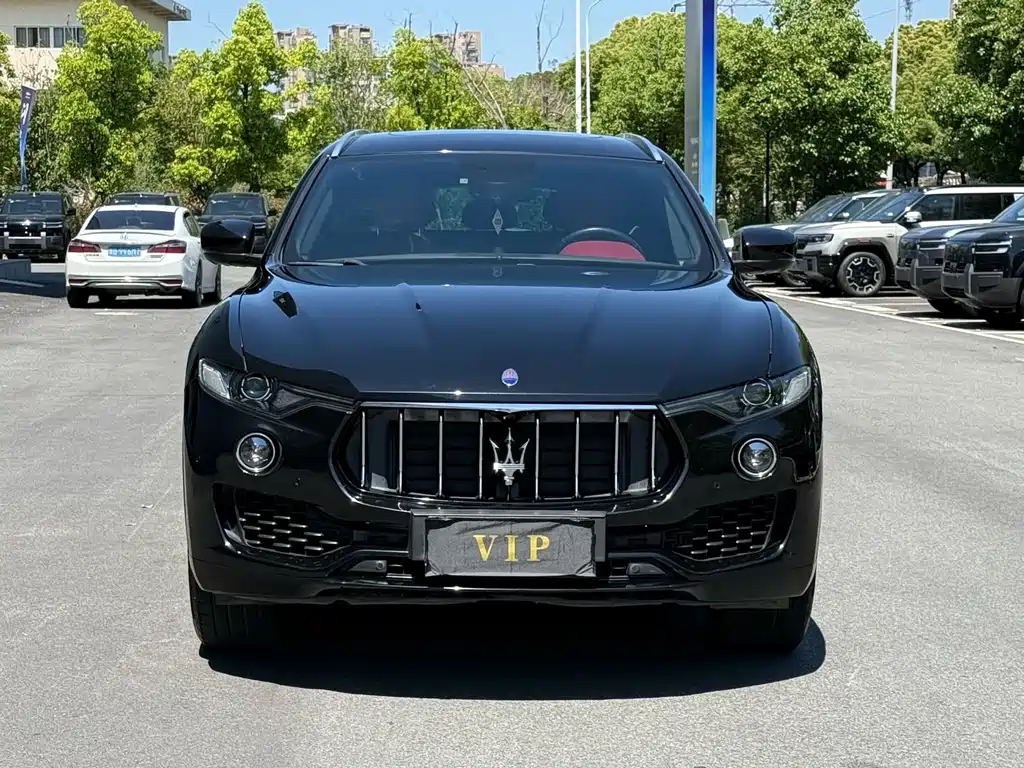 Maserati Levante — миниатюра 2