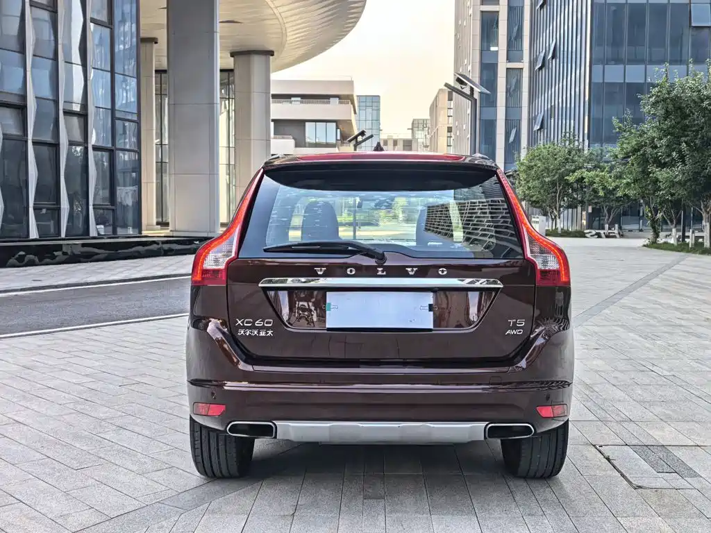 Volvo XC60 — миниатюра 8