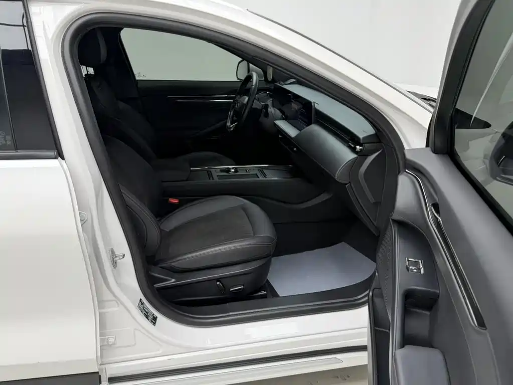 Ford Mondeo — миниатюра 10