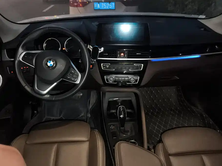 BMW X1 — миниатюра 12