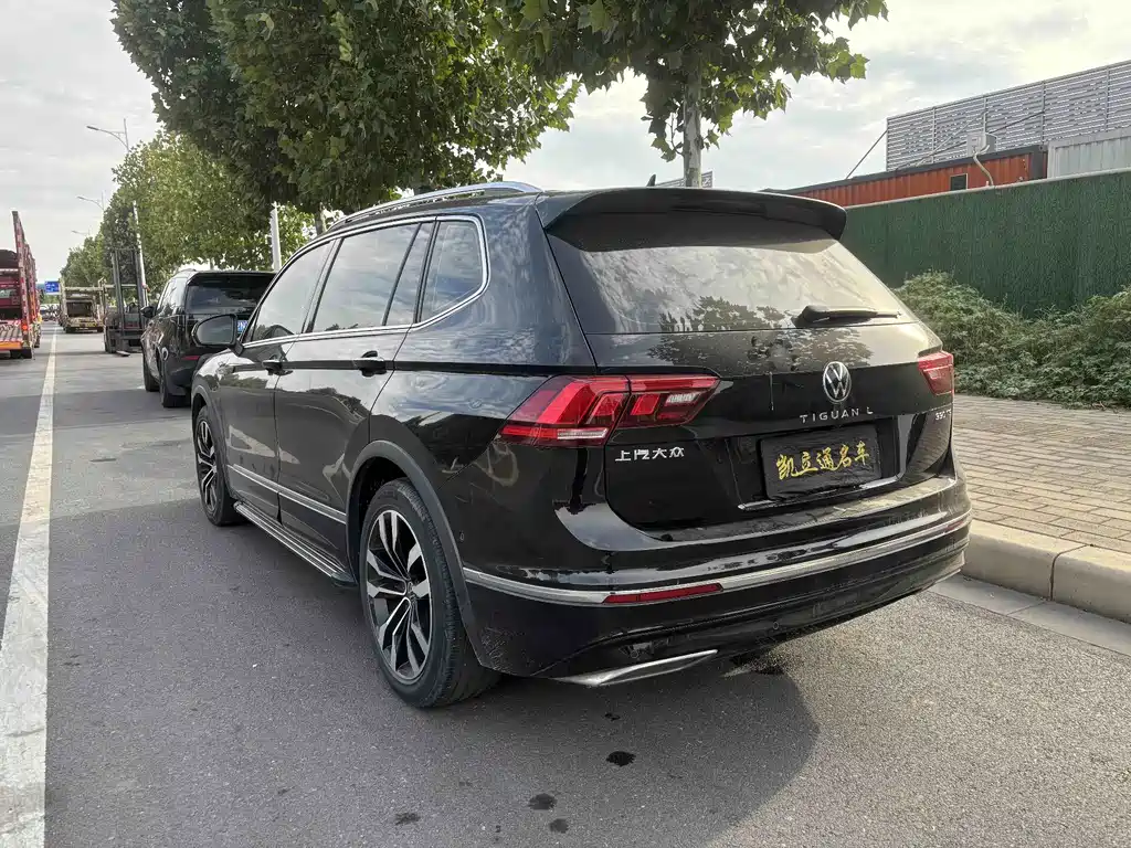 Volkswagen Tiguan L — миниатюра 5