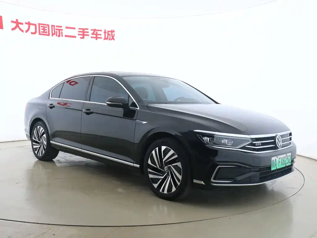 VOLKSWAGEN MAGOTAN GTE PLUG IN HYBRID