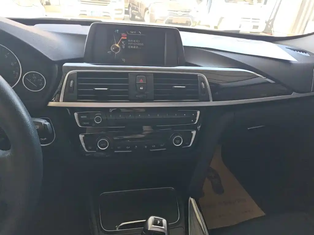 BMW 3 Series — миниатюра 13