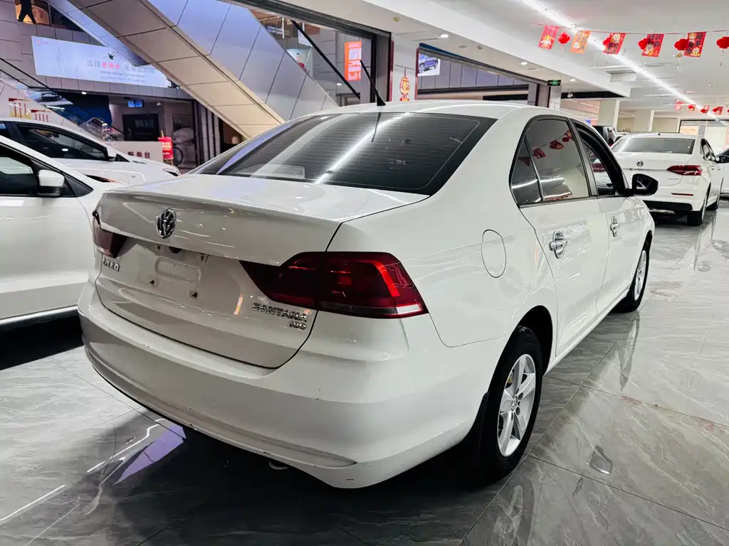 Volkswagen Santana — миниатюра 4