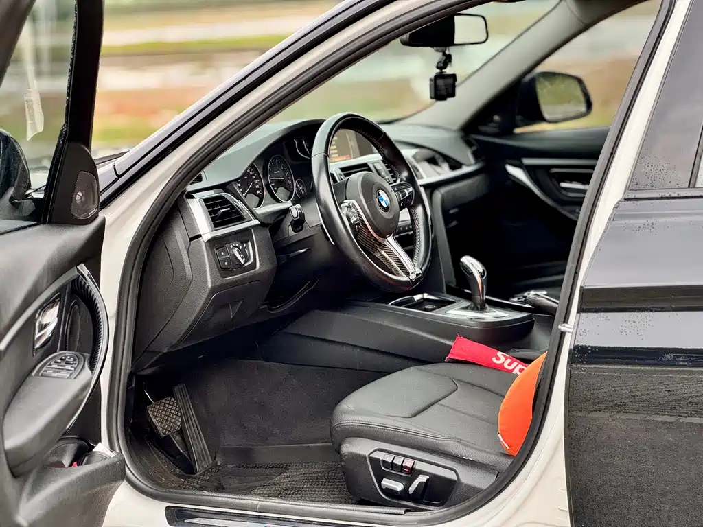 BMW 3 Series — миниатюра 7