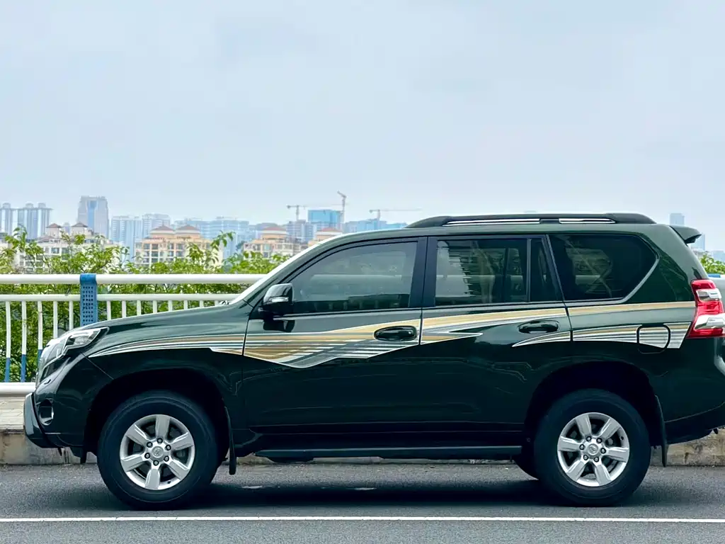 Toyota Prado — миниатюра 5
