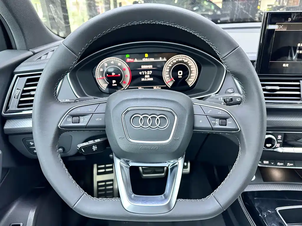 Audi Q5L — миниатюра 9