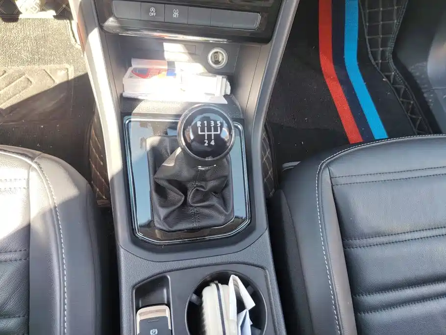 Volkswagen Touran — миниатюра 16