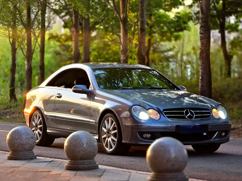 Mercedes-Benz CLK-Class — миниатюра 7