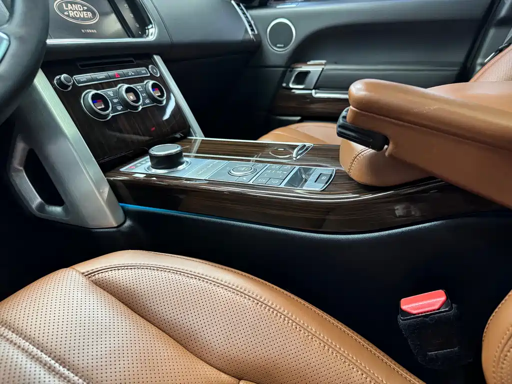 Land Rover Range Rover — миниатюра 50