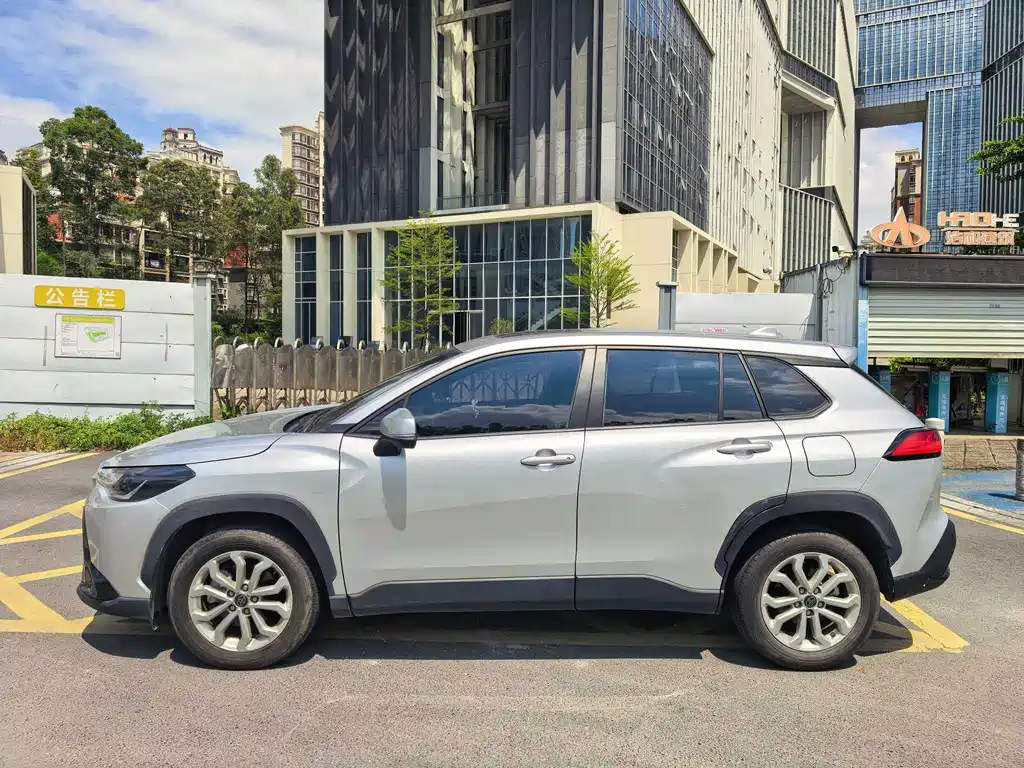 Toyota Frontlander — миниатюра 2