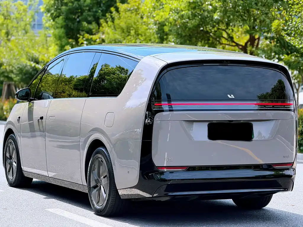 Li Auto Li MEGA — миниатюра 18