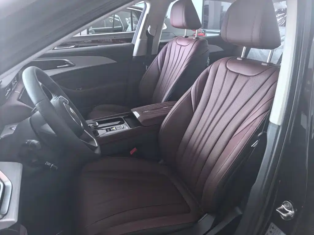 Hongqi Hongqi H5 PHEV — миниатюра 12