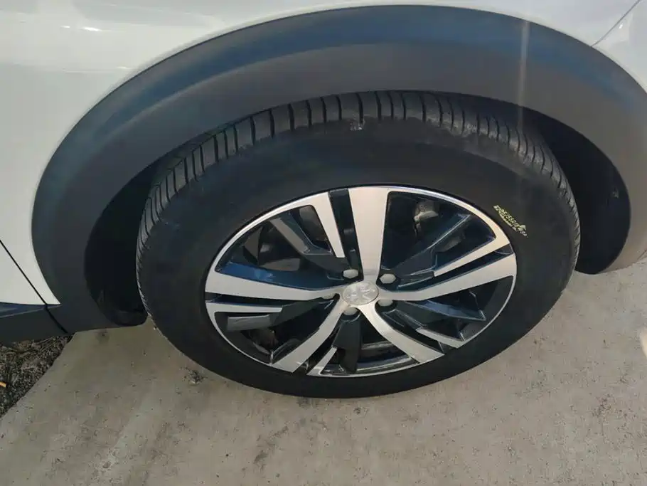 Peugeot 5008 — миниатюра 6