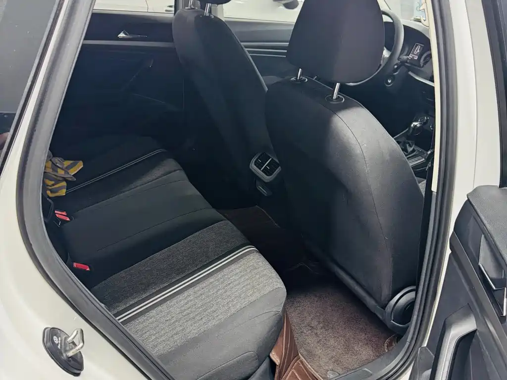 Volkswagen Lavida — миниатюра 9