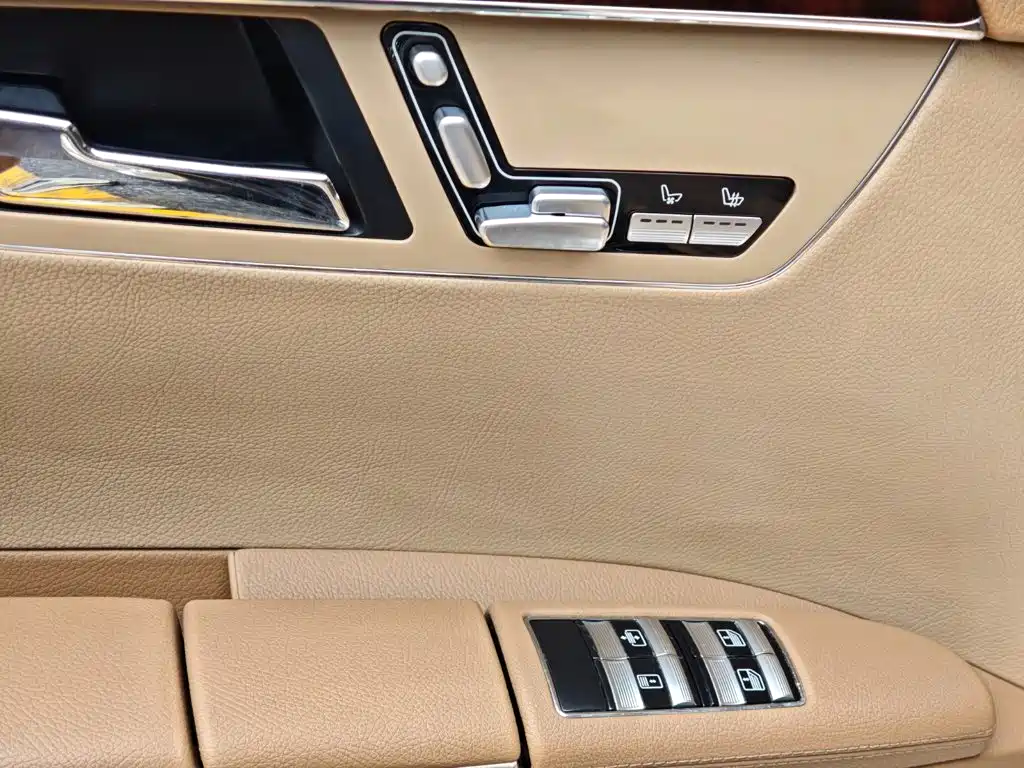 Mercedes-Benz S-Class — миниатюра 32