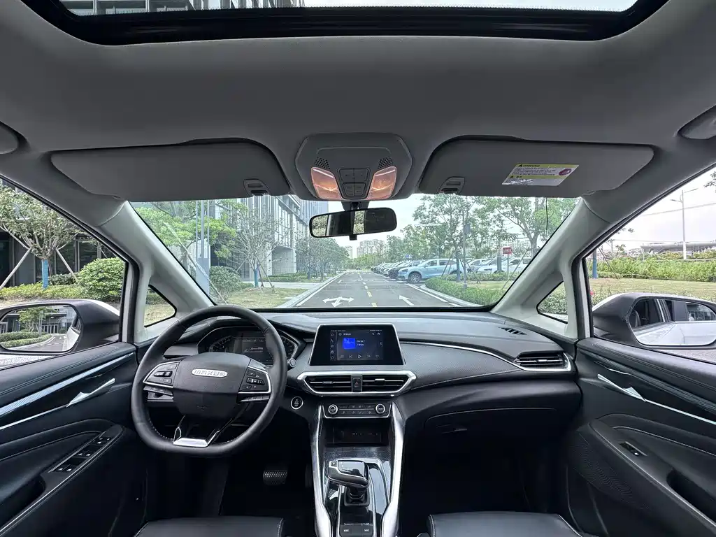 MAXUS Euniq 5 — миниатюра 4