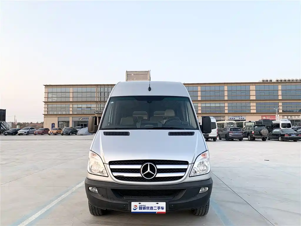 Mercedes-Benz Sprinter - фото 2