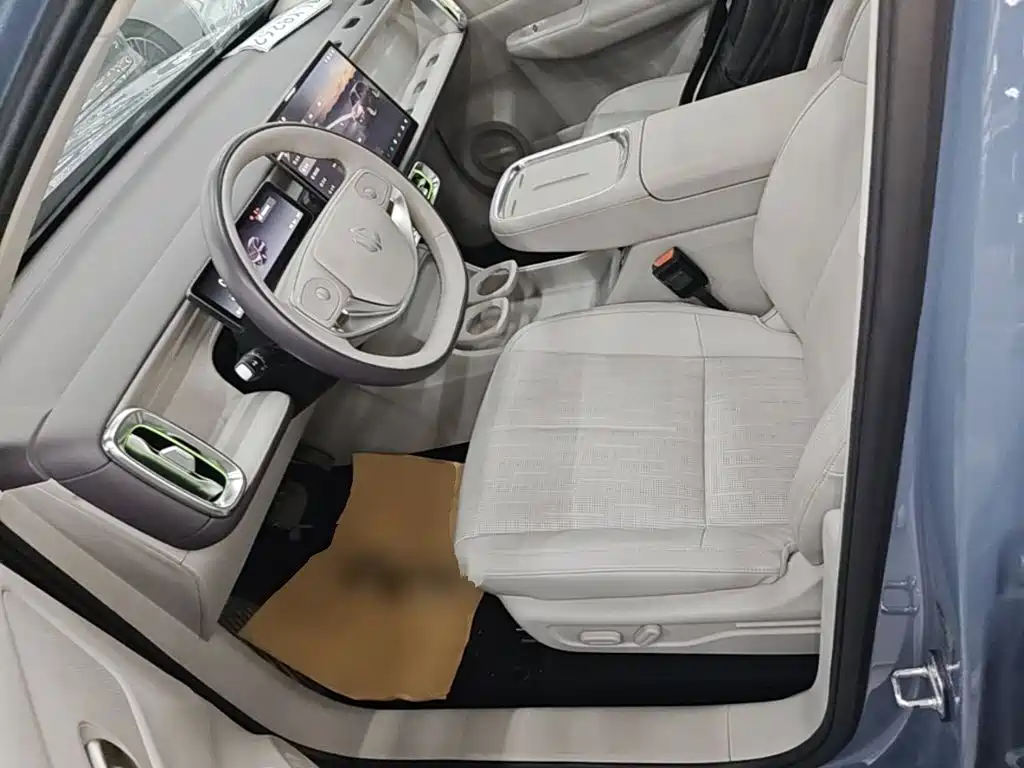 Leapmotor Leapmotor B10 — миниатюра 15