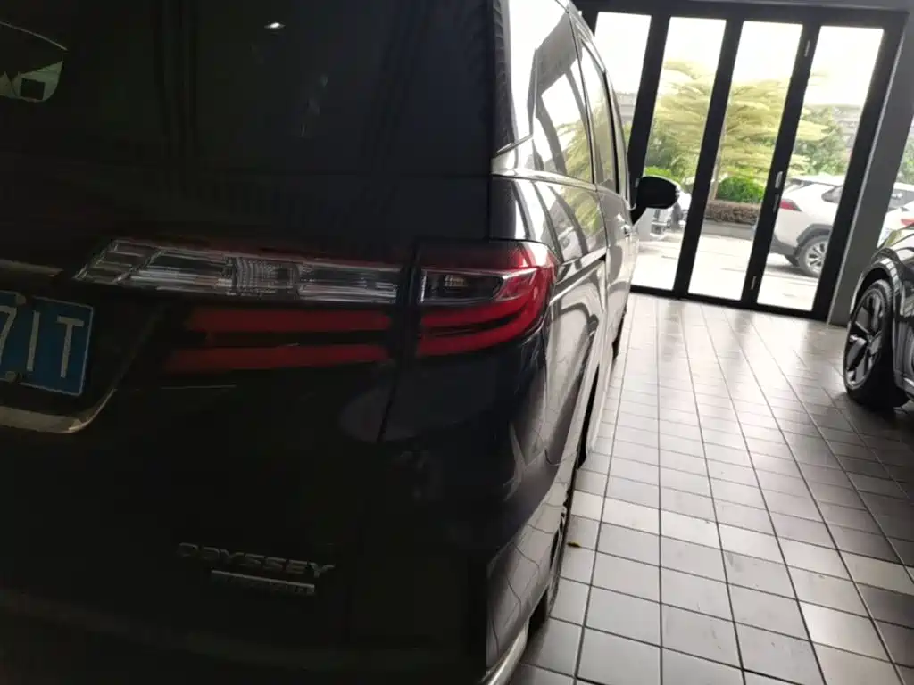 Honda Odyssey — миниатюра 8