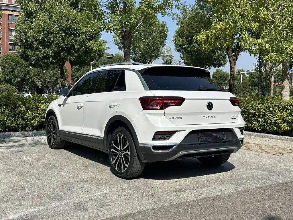Volkswagen T-Roc — миниатюра 6
